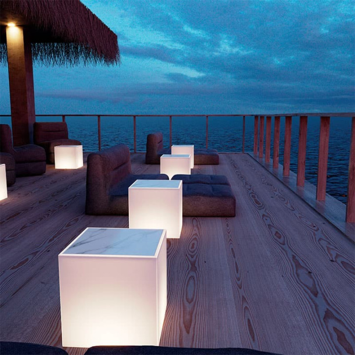 Table basse lumineuse - ROBA - Newgarden