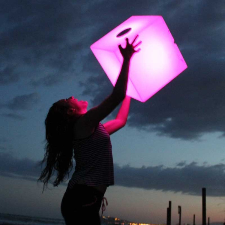 Cube lumineux & enceinte - CUBY PLAY 45 - Newgarden