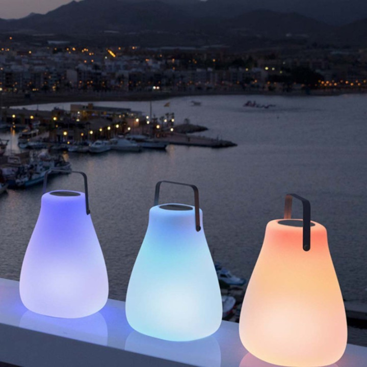 Baladeuse LED solaire - KURBY SOLAR - Newgarden