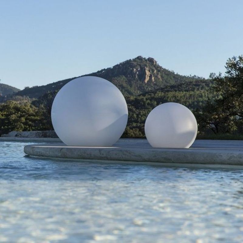 Boule lumineuse piscine solaire flottante BULY40 LED RGBW IP68 étanche